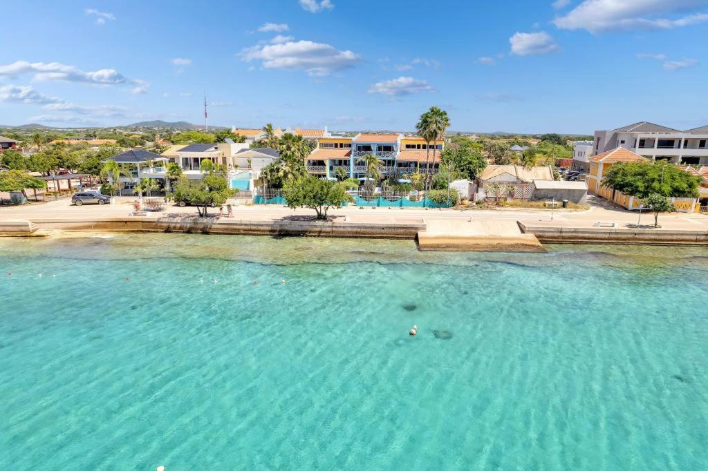 Bonaire Oceanfront Apartments Кралендейк Екстер'єр фото